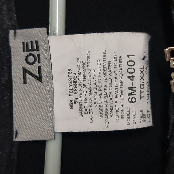 Top - Picture 2 of 3